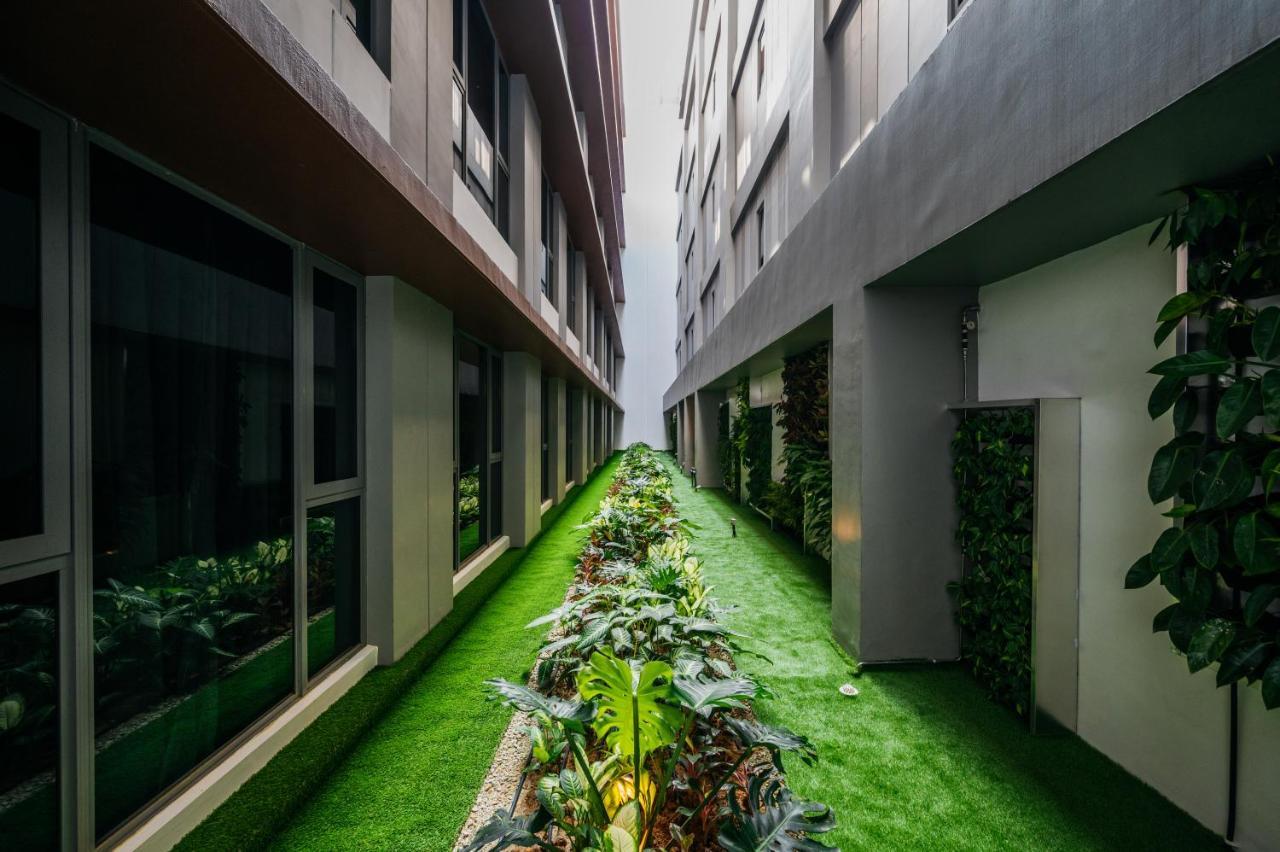 Mercure Singapore Tyrwhitt Exterior photo