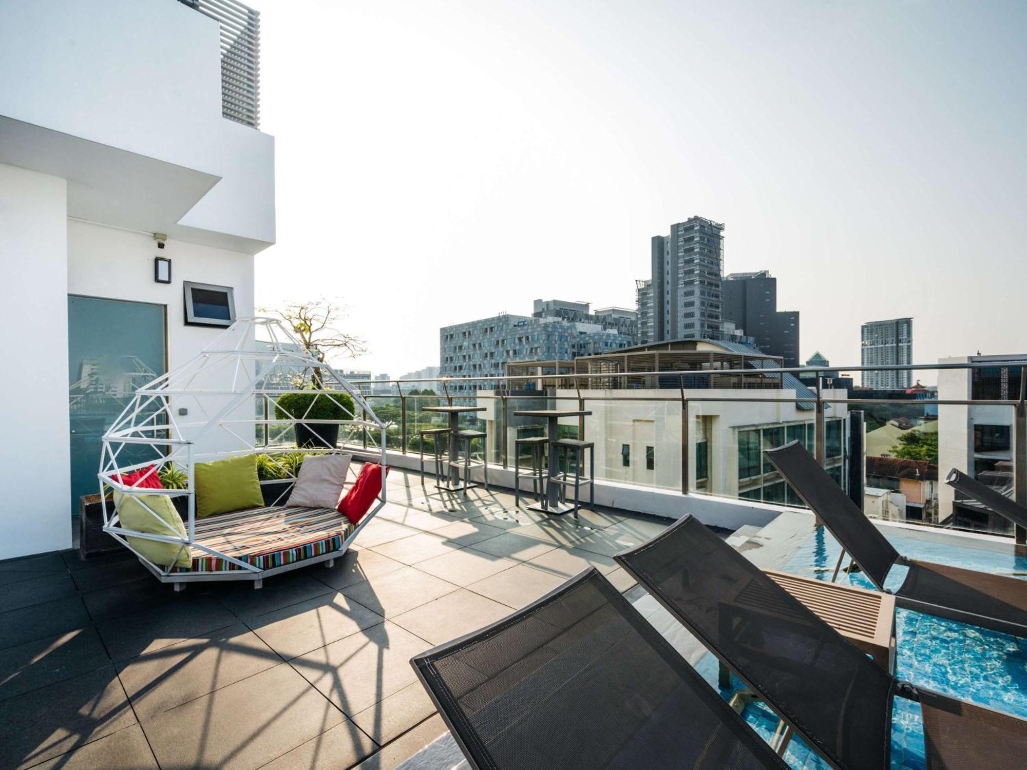 Mercure Singapore Tyrwhitt Exterior photo