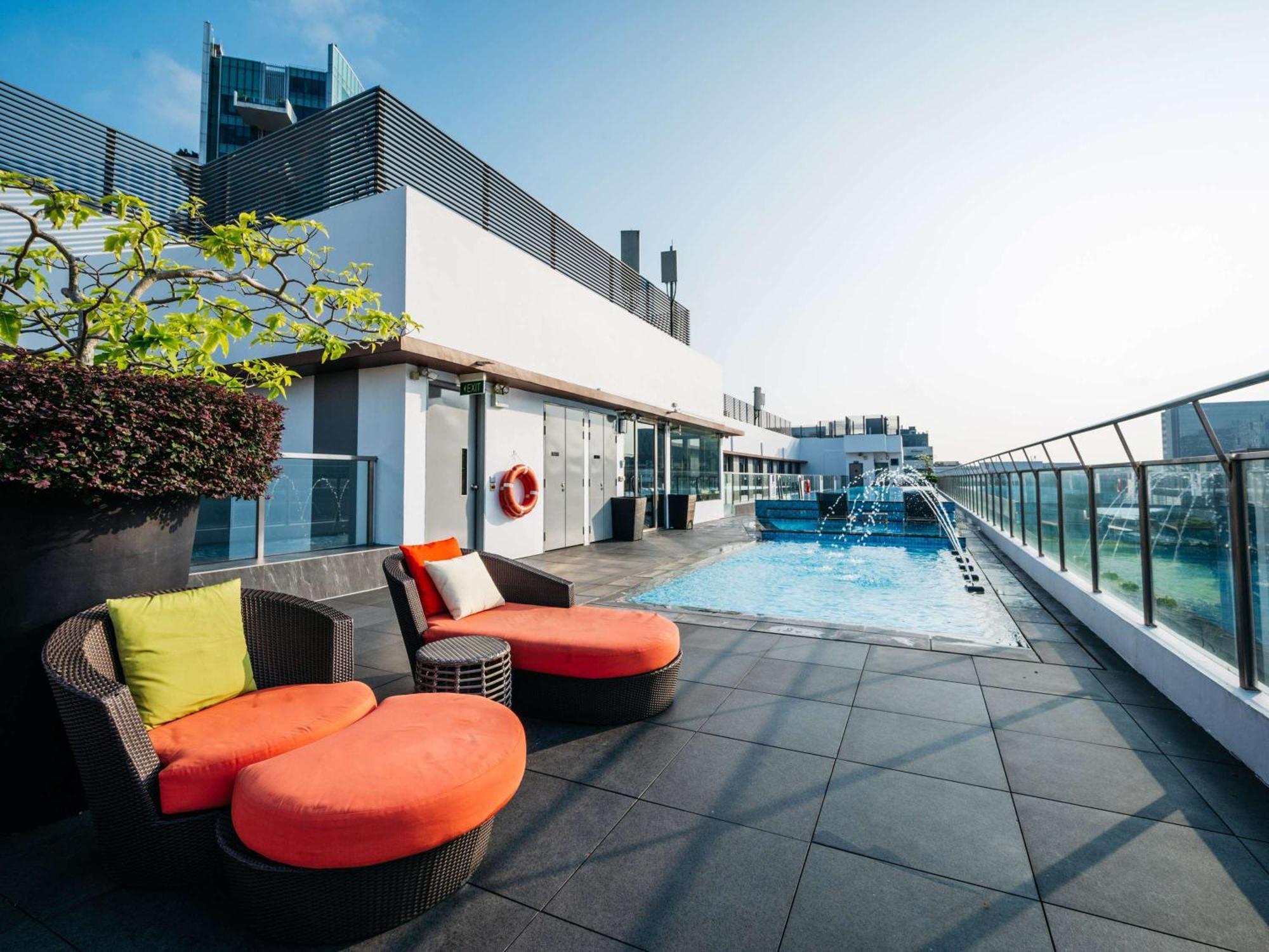 Mercure Singapore Tyrwhitt Exterior photo