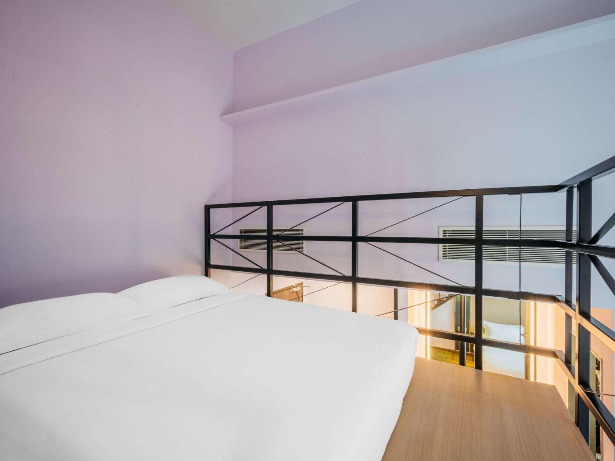 Mercure Singapore Tyrwhitt Exterior photo